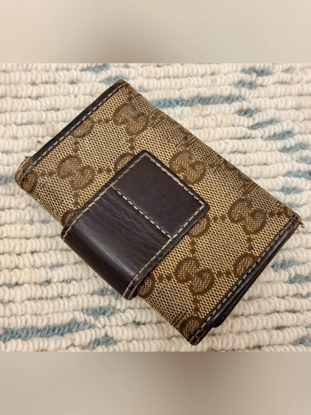 GUCCI Vintage Y2K Iconic Brown GG Monogram Canvas Leather Heart Key Case - Picture 10 of 16